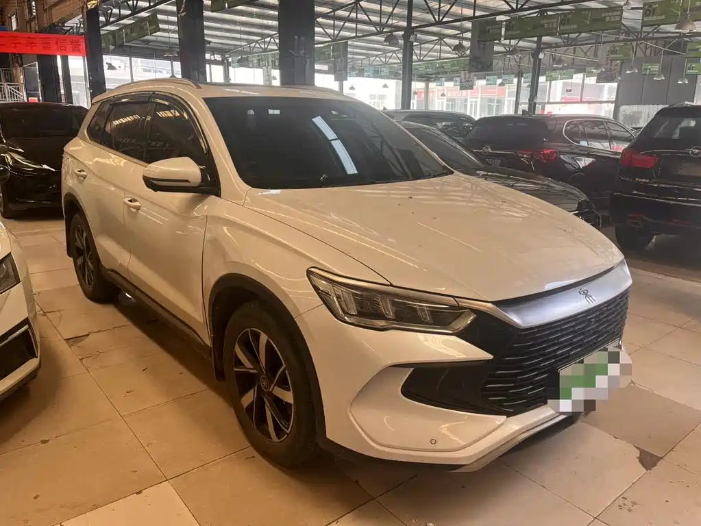 Song Pro NEV Champion DM-i 71 KM Transcend