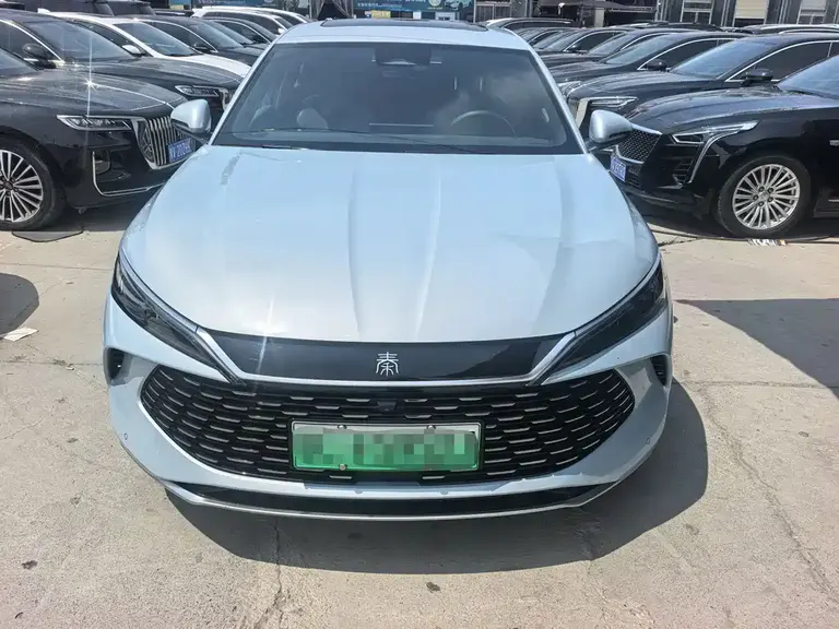 BYD Qin L DM-i 120 KM Outstanding