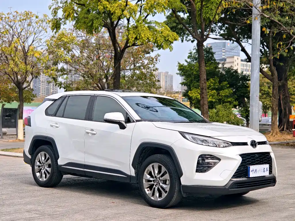 Wildlander 2.0 L CVT 2 WD Luxury PLUS