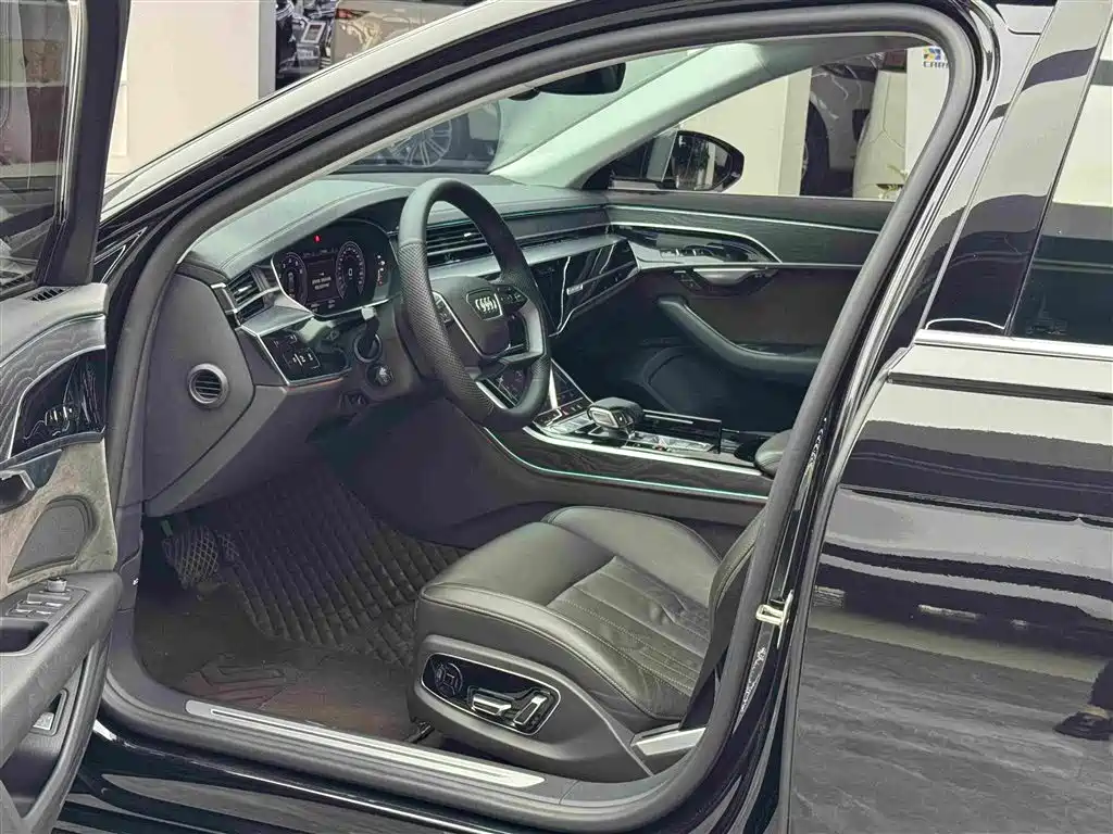 Audi A8 Plus A8 L 50 TFSI quattro Comfort