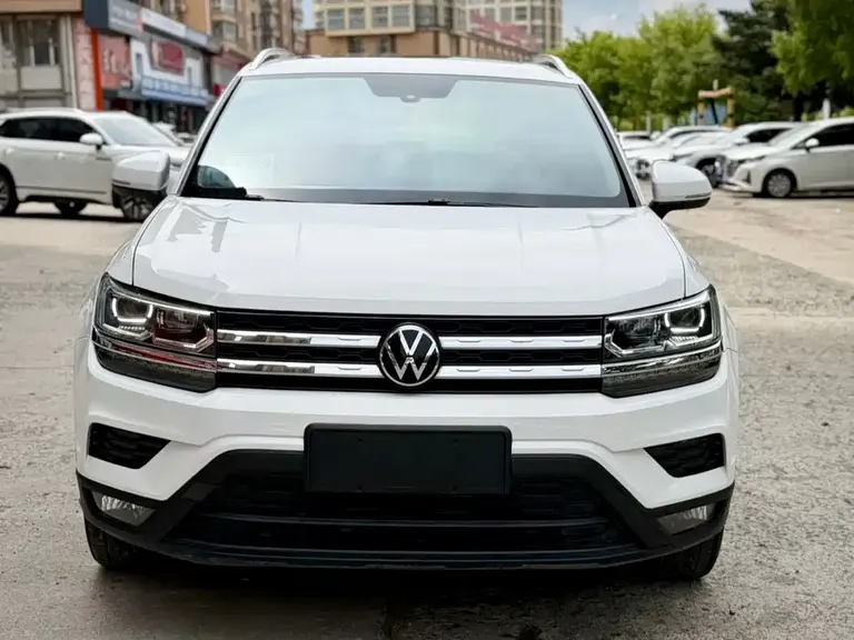 Volkswagen Tharu 280 TSI 2 WD Luxury PLUS