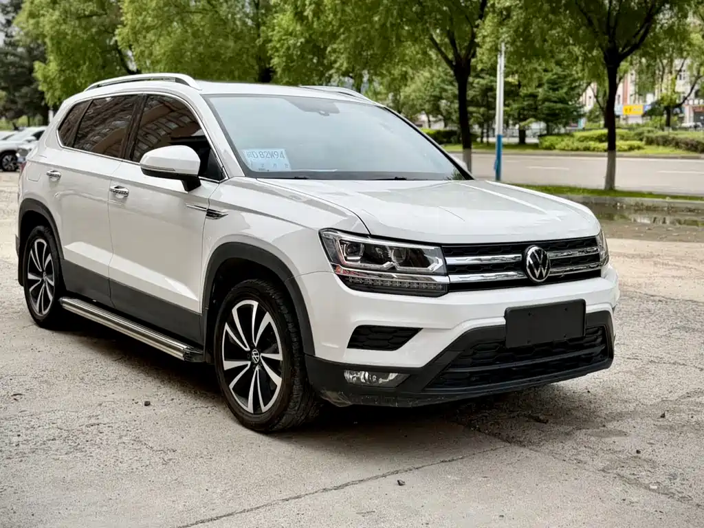 Tharu 280 TSI 2 WD Luxury PLUS