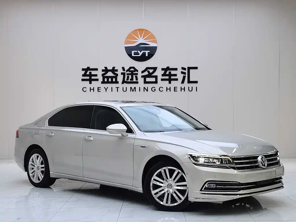 Phideon 380 TSI 2 WD Executive