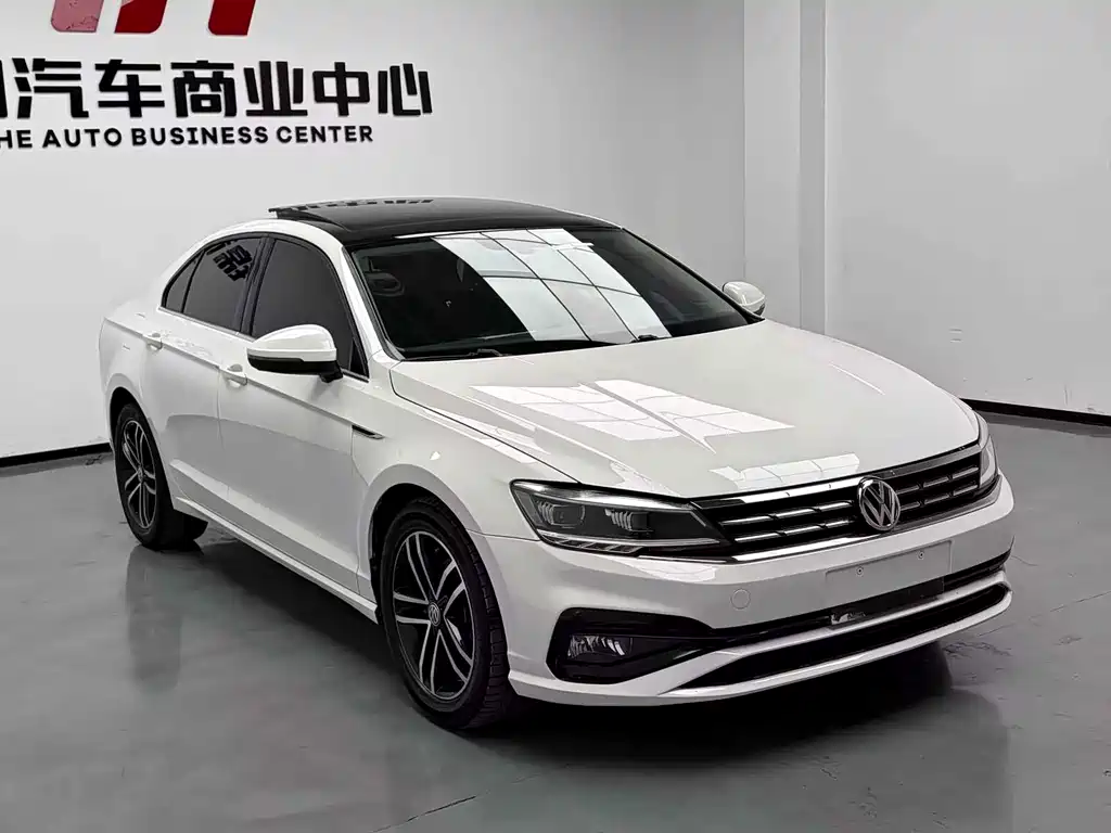 Lamando 280 TSI DSG Comfort CN-V
