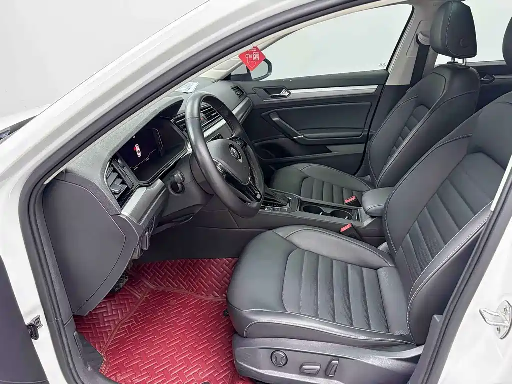 Lamando 280 TSI DSG Comfort CN-V
