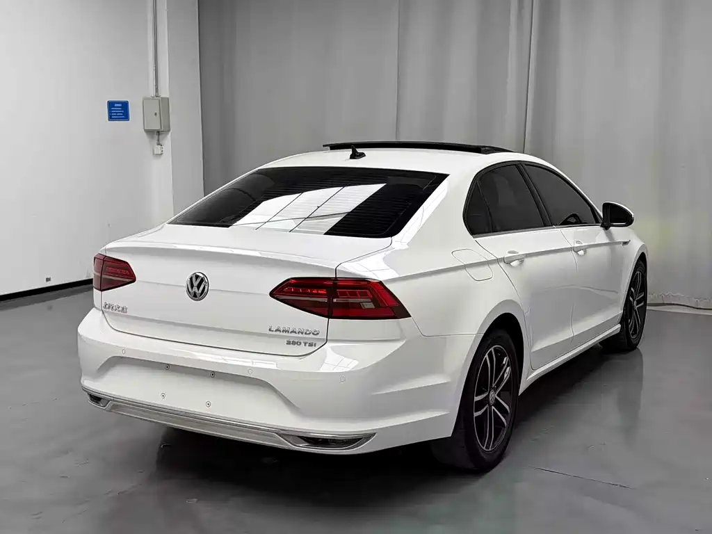 Lamando 280 TSI DSG Comfort CN-V