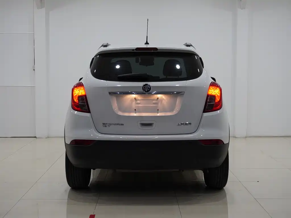Encore 18 T Auto 2 WD Urban Fashion