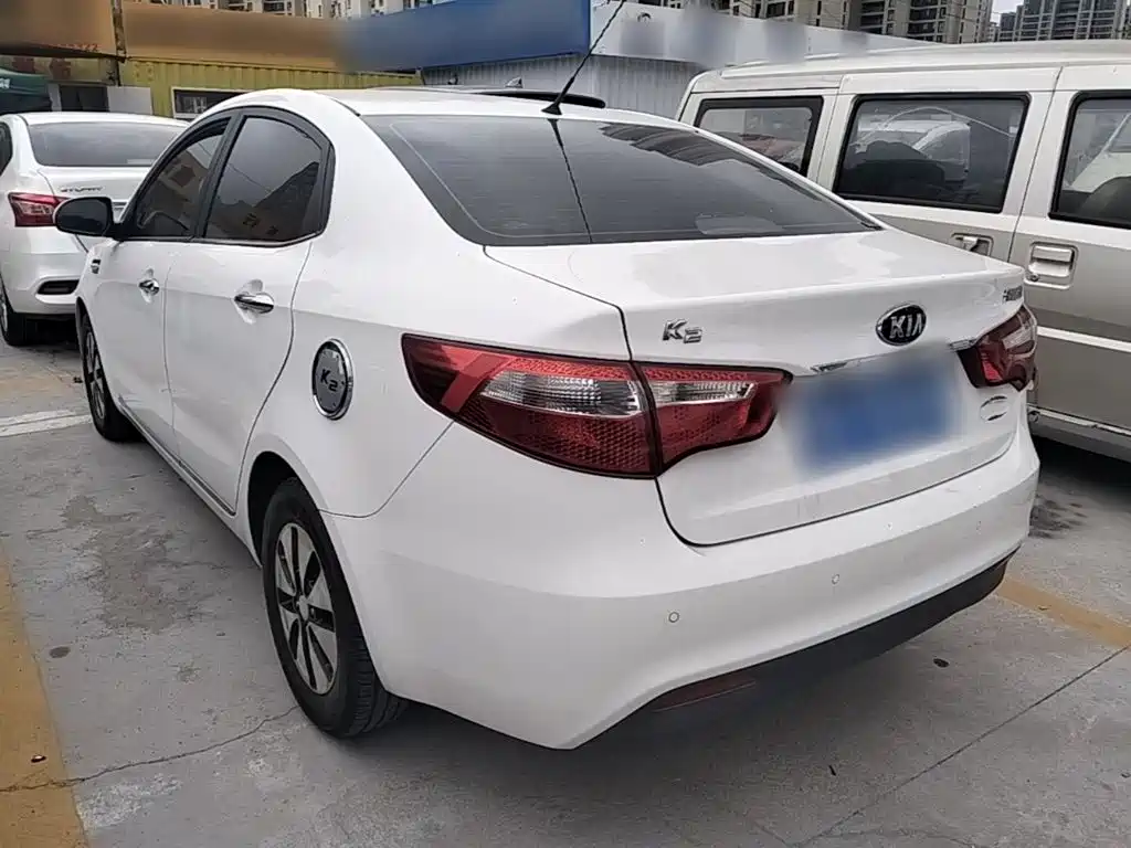 Kia K2 Sedan 1.4 L AT GLS Commemorative