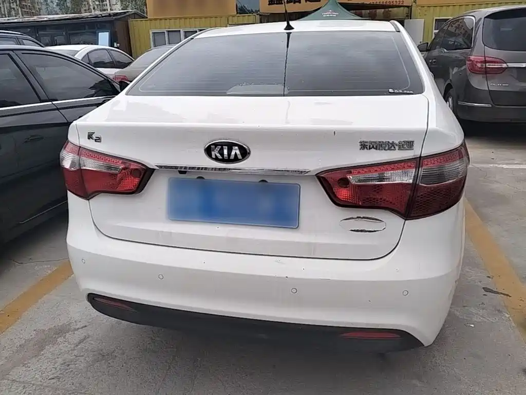 Kia K2 Sedan 1.4 L AT GLS Commemorative