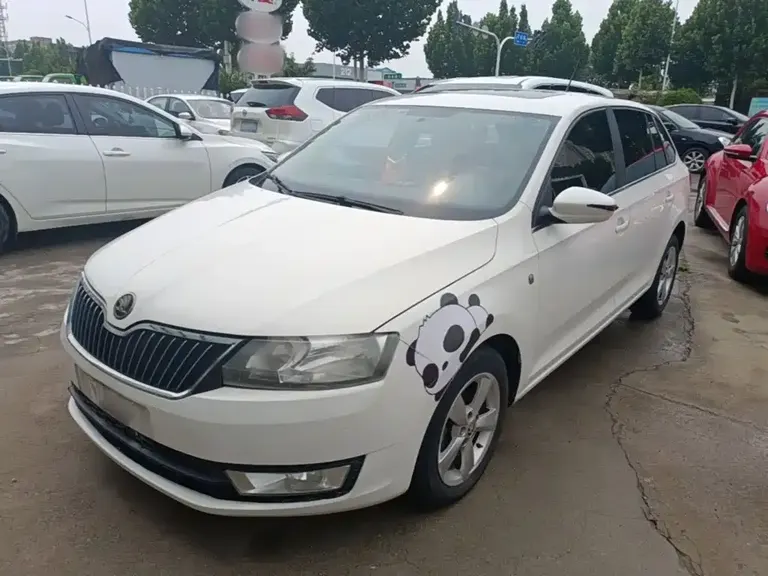 Skoda Rapid Spaceback Facelift 1.6 L Auto Creation