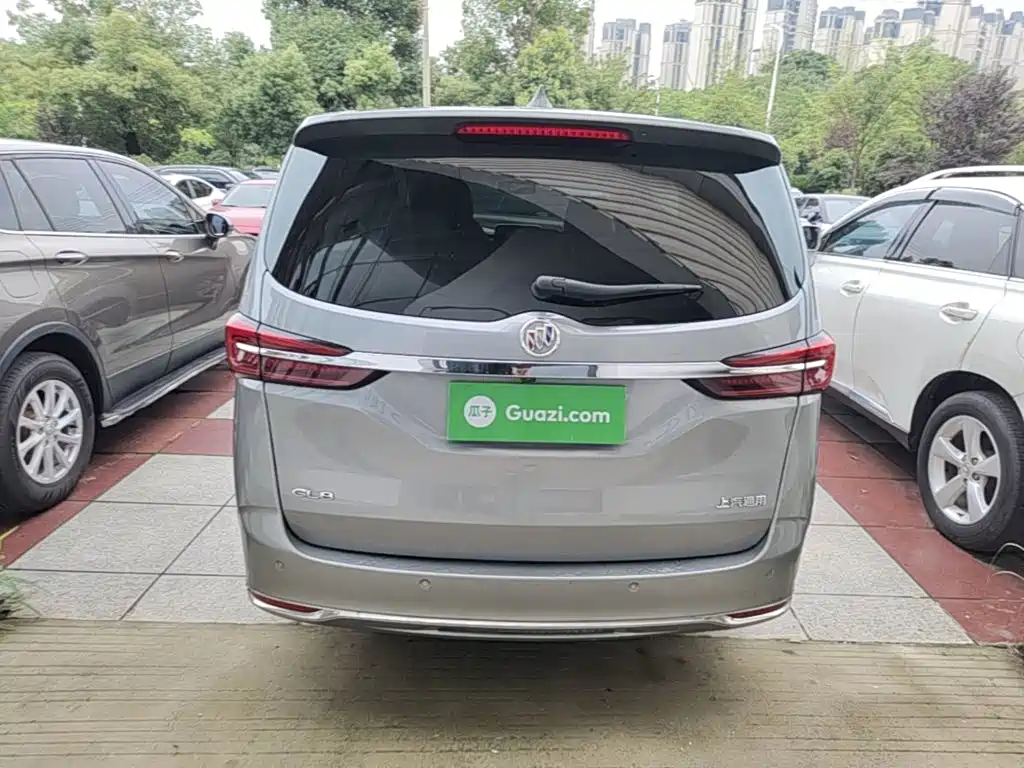 Buick GL8 Facelift Land Official Cabin Luxury