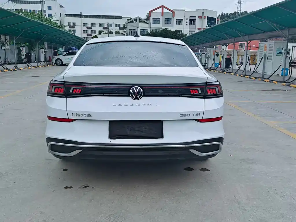 Lamando Lamando L 280 TSI DSG Spicy Cool