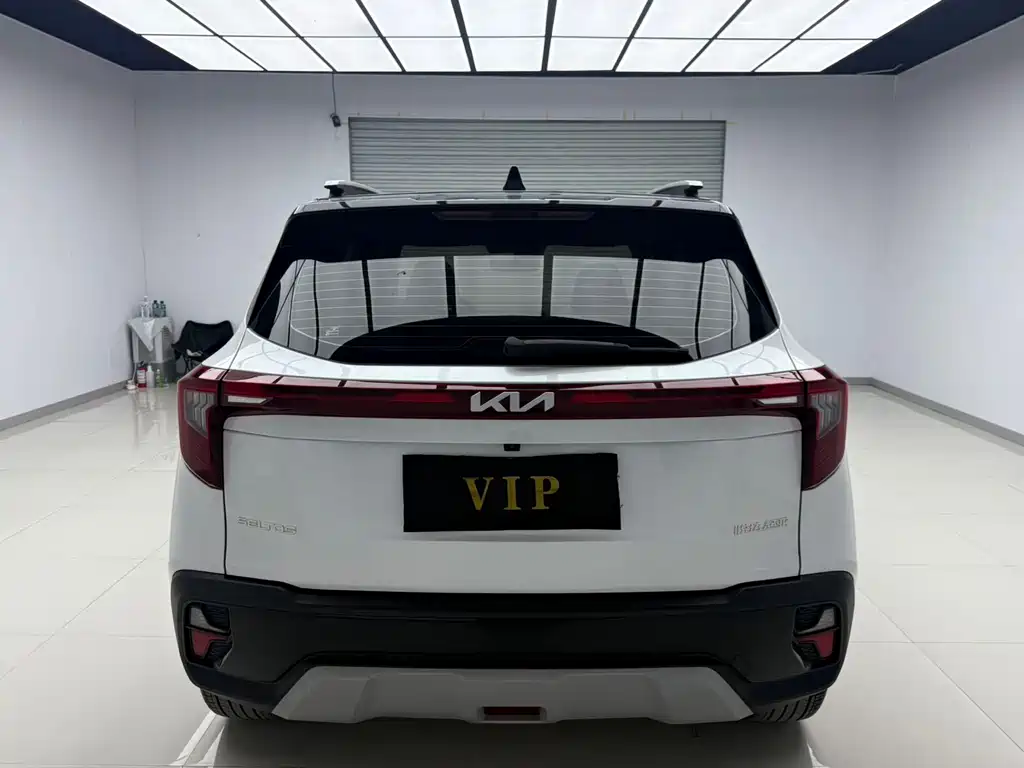 Seltos 1.5 L CVT Distinguished