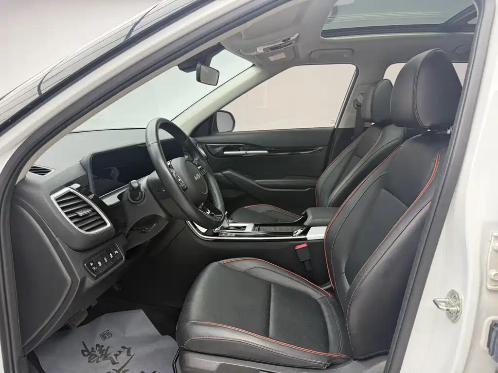 Seltos 1.5 L CVT Distinguished