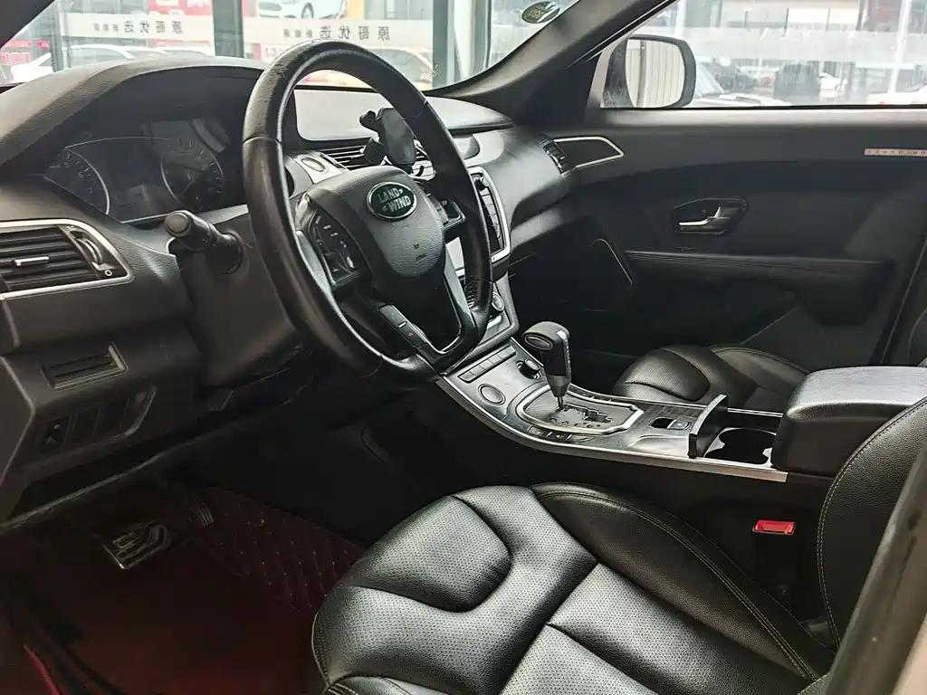Landwind X7 2.0 T Panoramic Distinguished