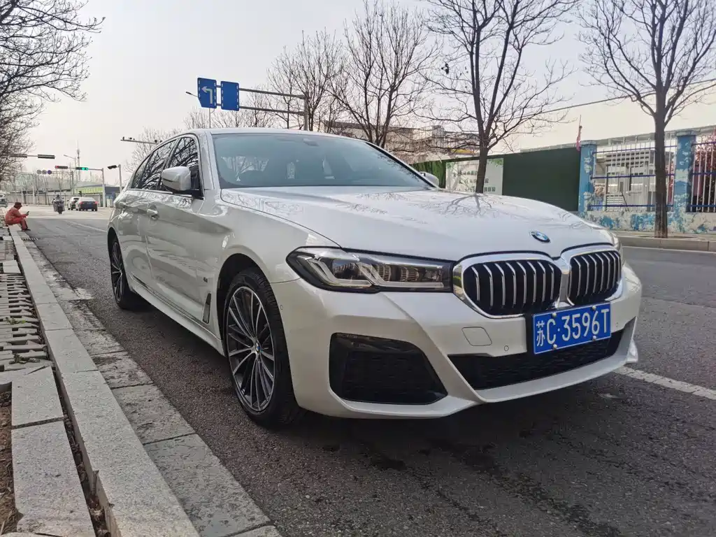 BMW 5 Series Facelift II 530 Li Leading M Sport Package