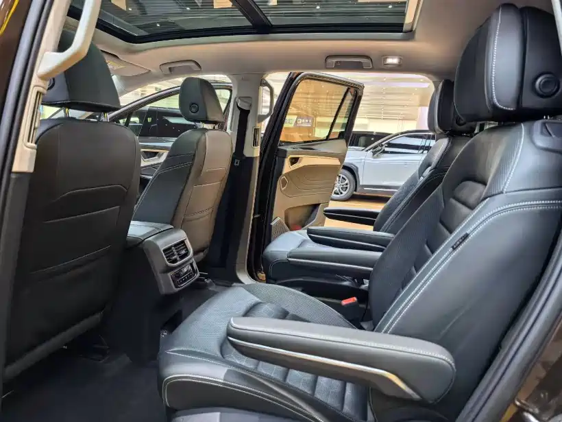 Talagon 380 TSI 4 WD Luxury Premium Realm Pro