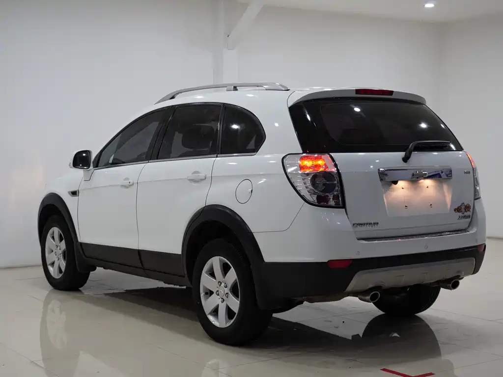 Captiva 2.4 L 4 WD Luxury 5-seat