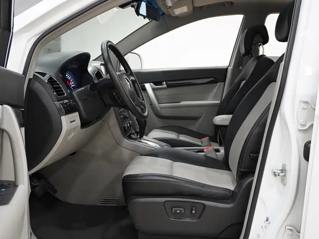 Captiva 2.4 L 4 WD Luxury 5-seat