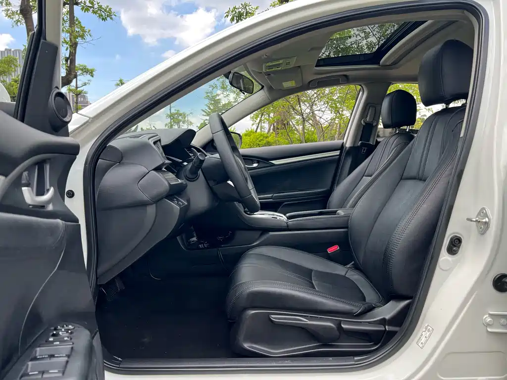 Civic 220 TURBO CVT Power Motion CN-VI