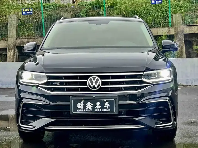 Volkswagen Tiguan L 330 TSI Auto 2 WD R-Line Premium