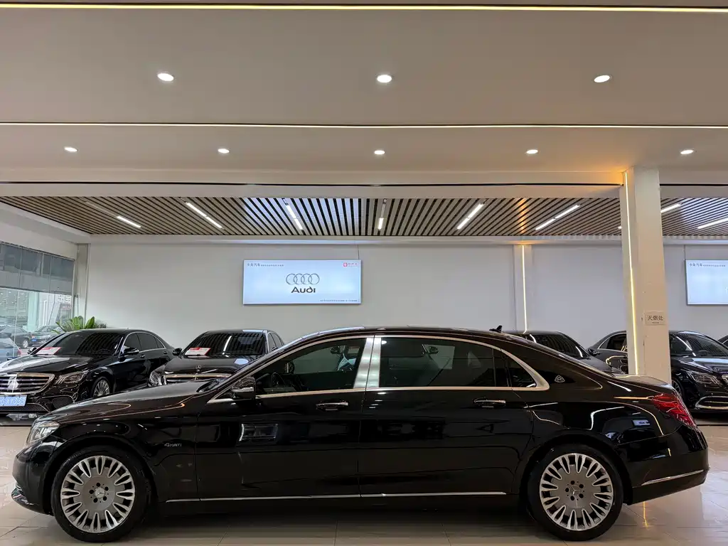 Maybach S-Class S 400 4 MATIC