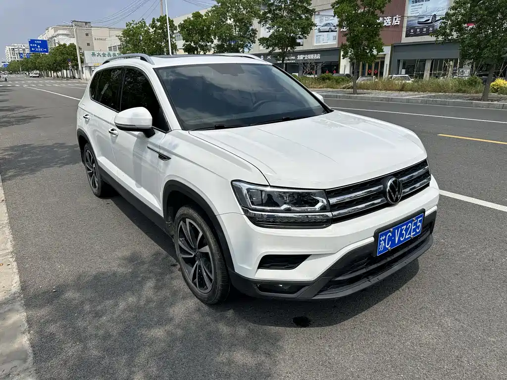 Tharu 280 TSI 2 WD Luxury