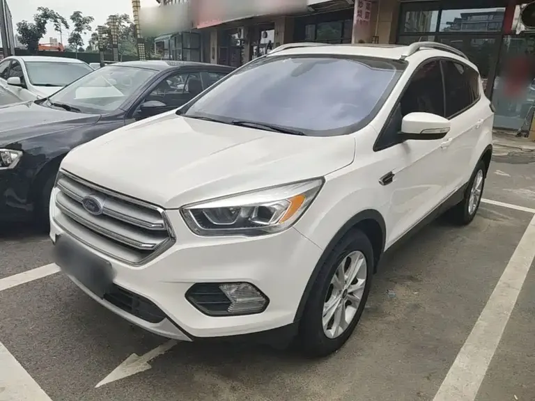 Ford Kuga Facelift EcoBoost 180 2 WD Platinum Wing
