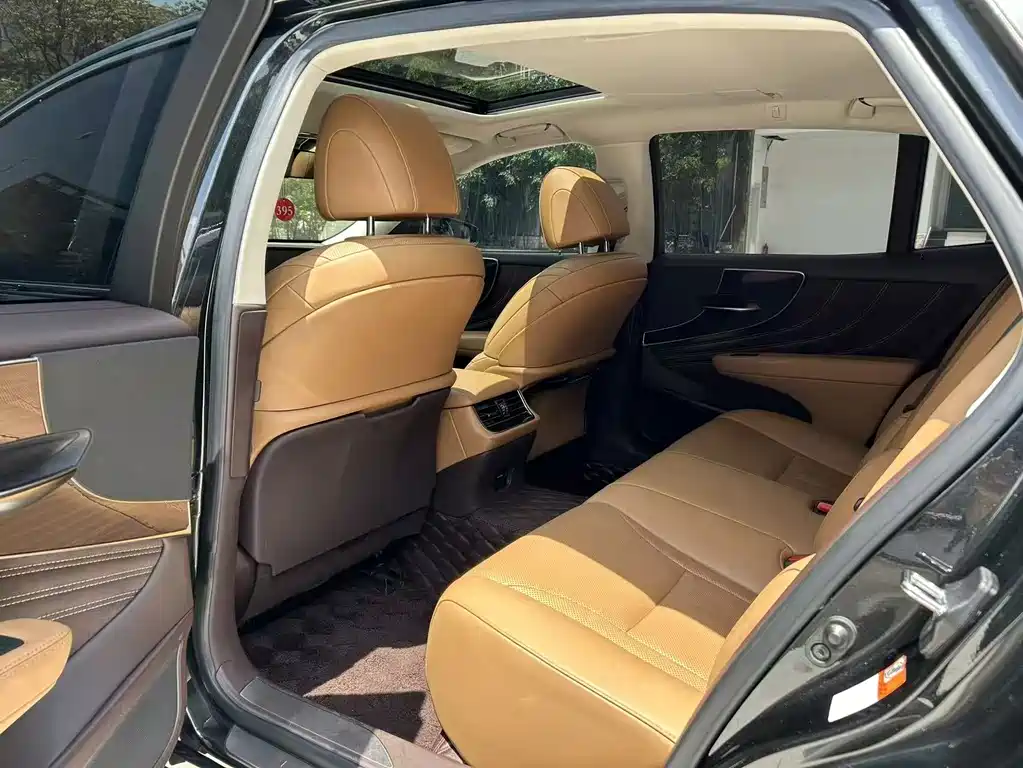 Lexus LS 500 h Outstanding CN-VI