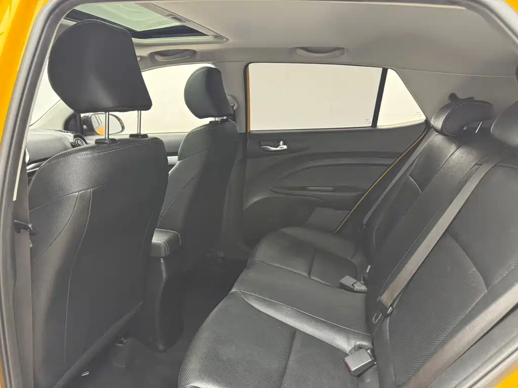 Stonic 1.4 L CVT Sunroof