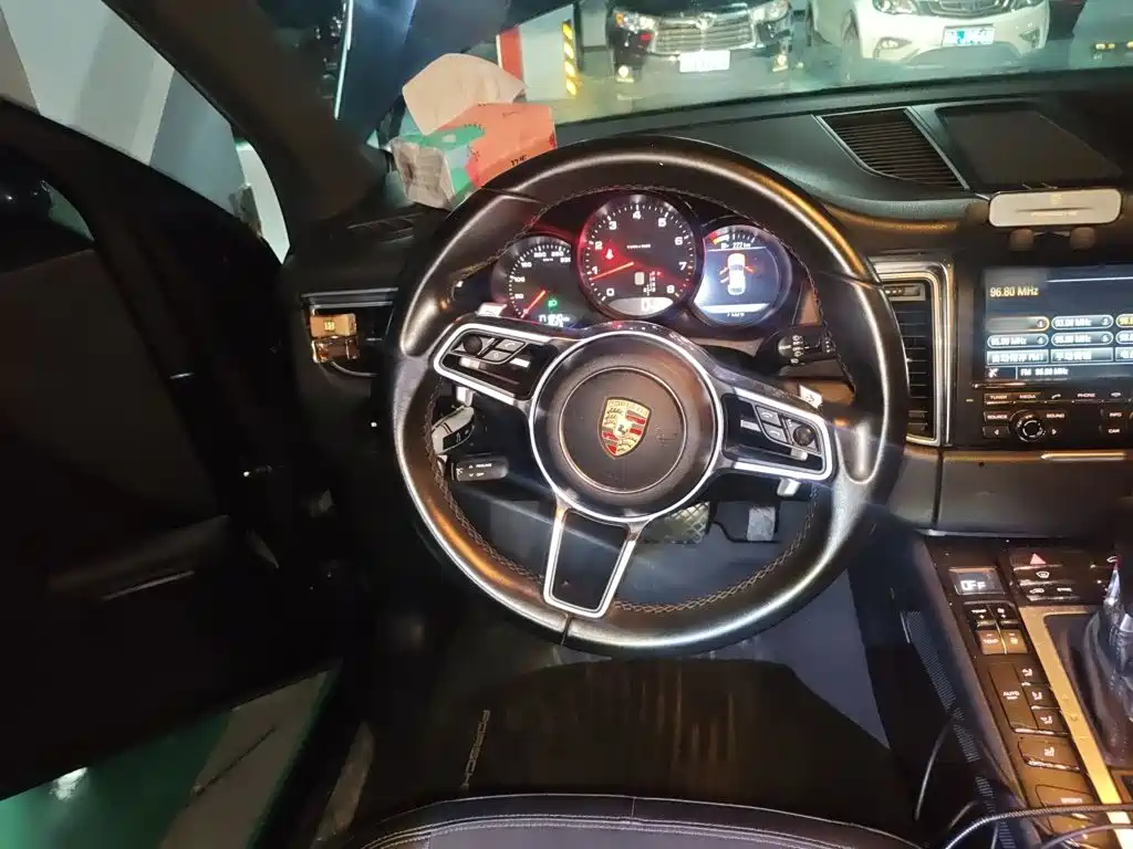 Macan Macan 2.0 T