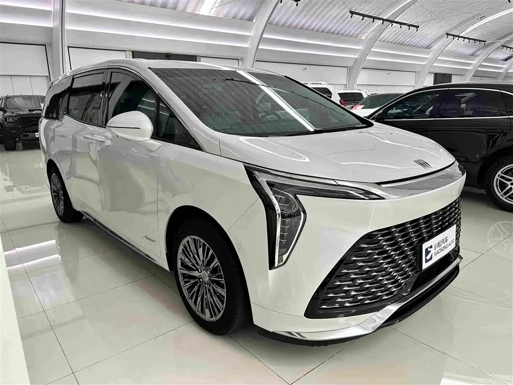 Century 2.0 T 7-seat Heritage
