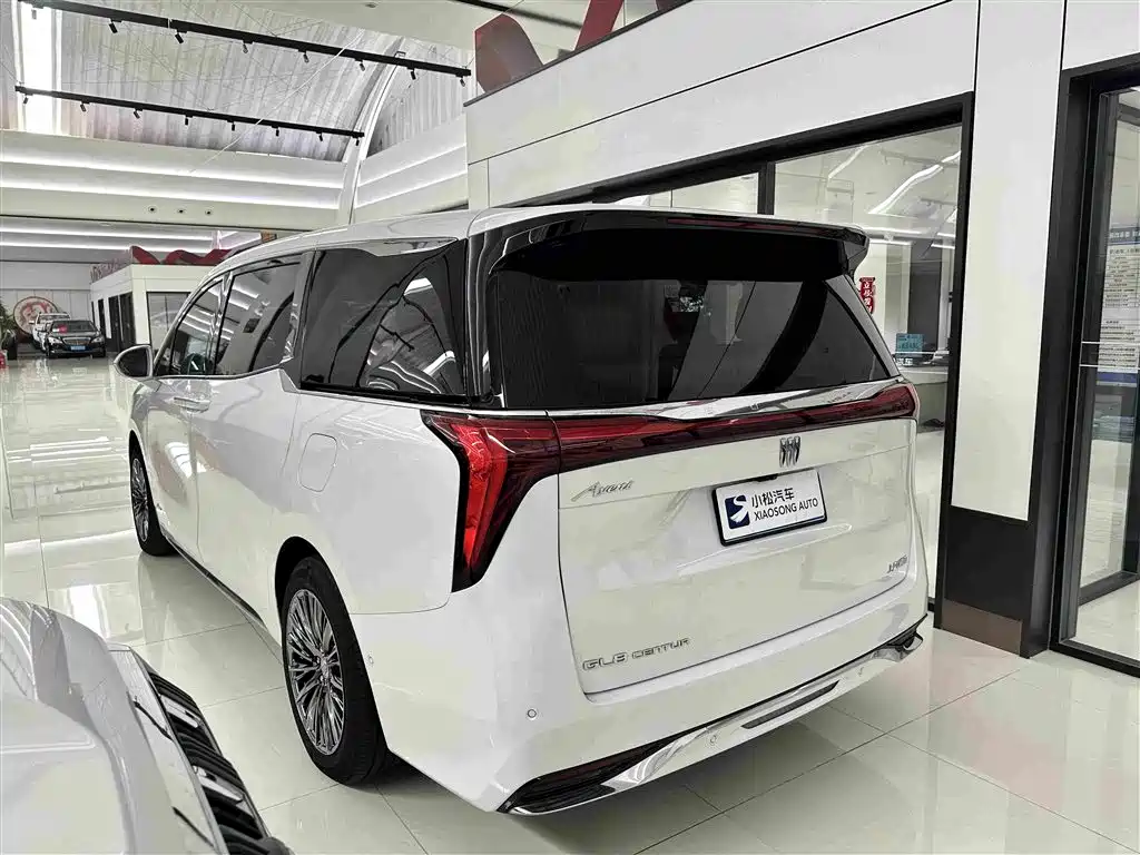 Century 2.0 T 7-seat Heritage