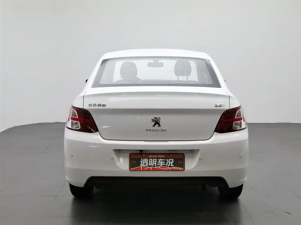 Peugeot 301 1.6 L Auto Comfort