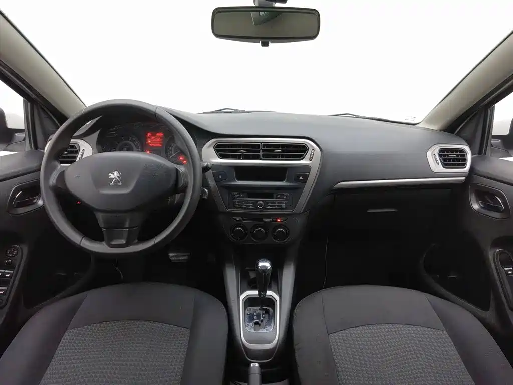 Peugeot 301 1.6 L Auto Comfort