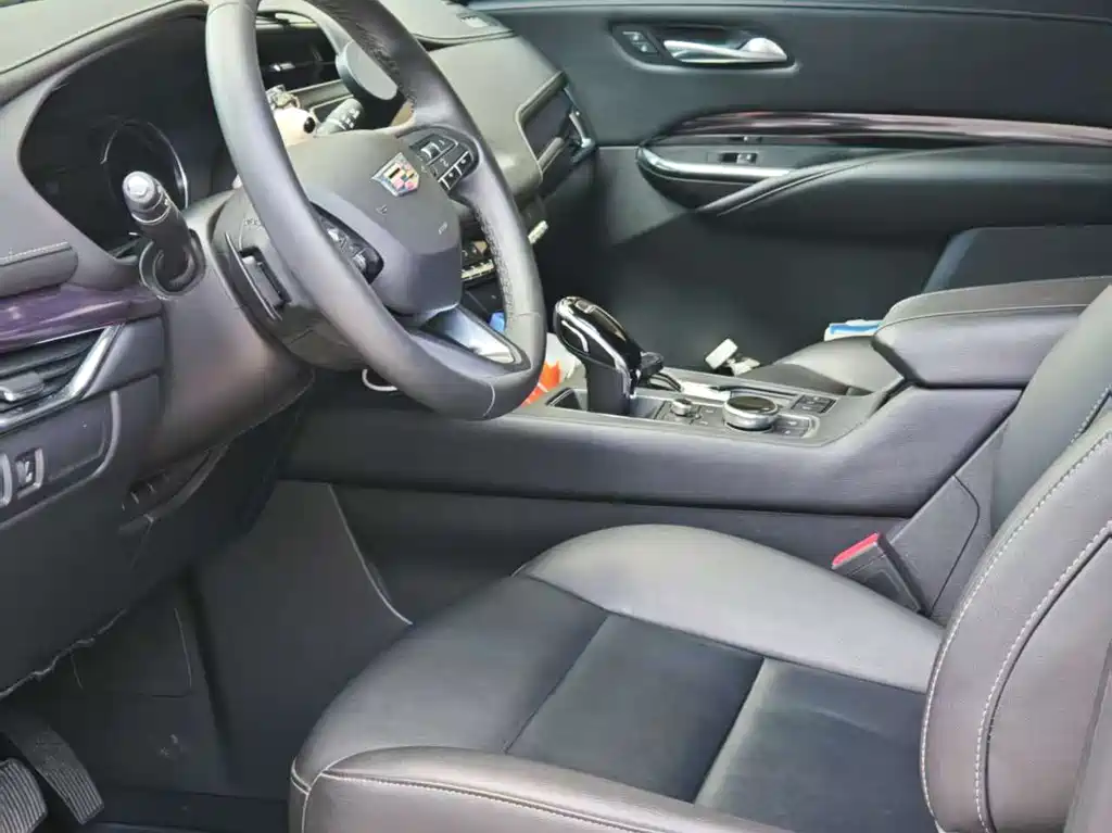 Cadillac XT4 28 T 2 WD Style