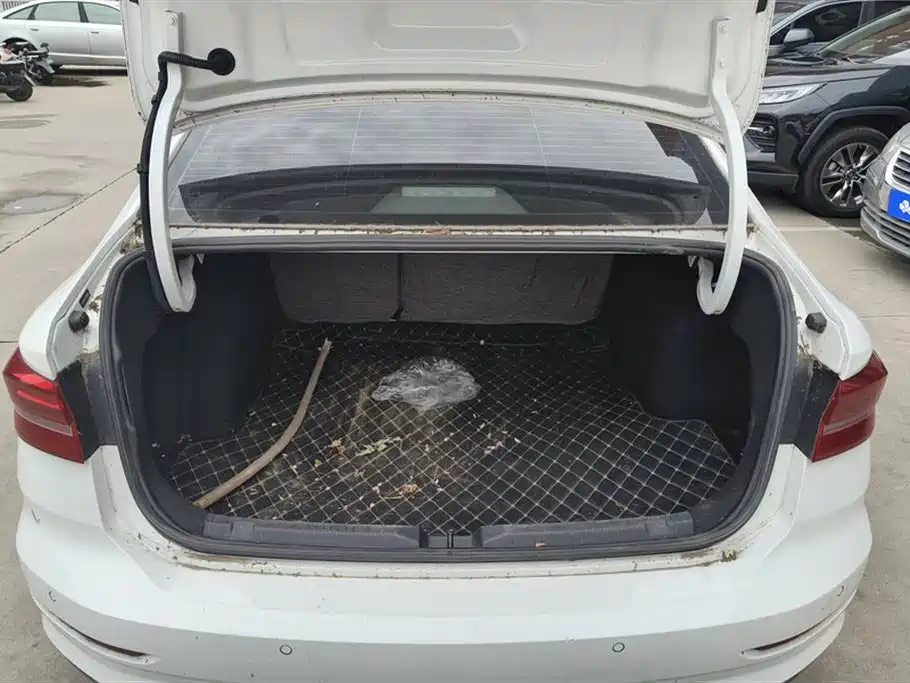Lavida 280 TSI DSG Comfort CN-VI