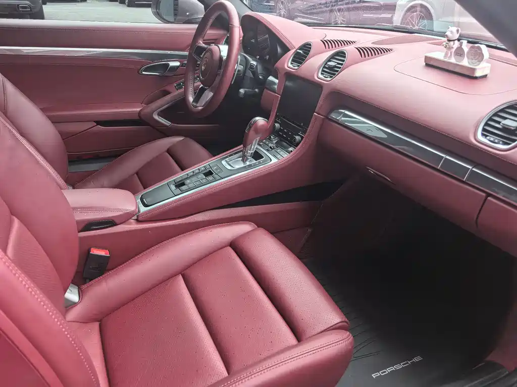 Porsche 718 Boxster 2.0 T