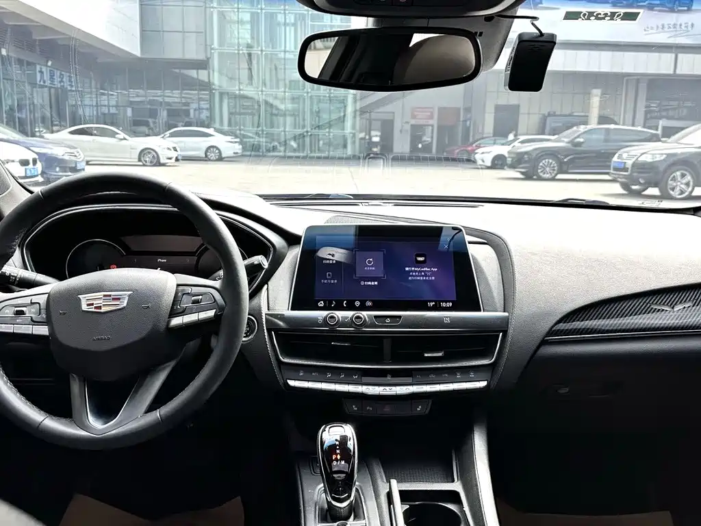 Cadillac CT5 28 T Fashion