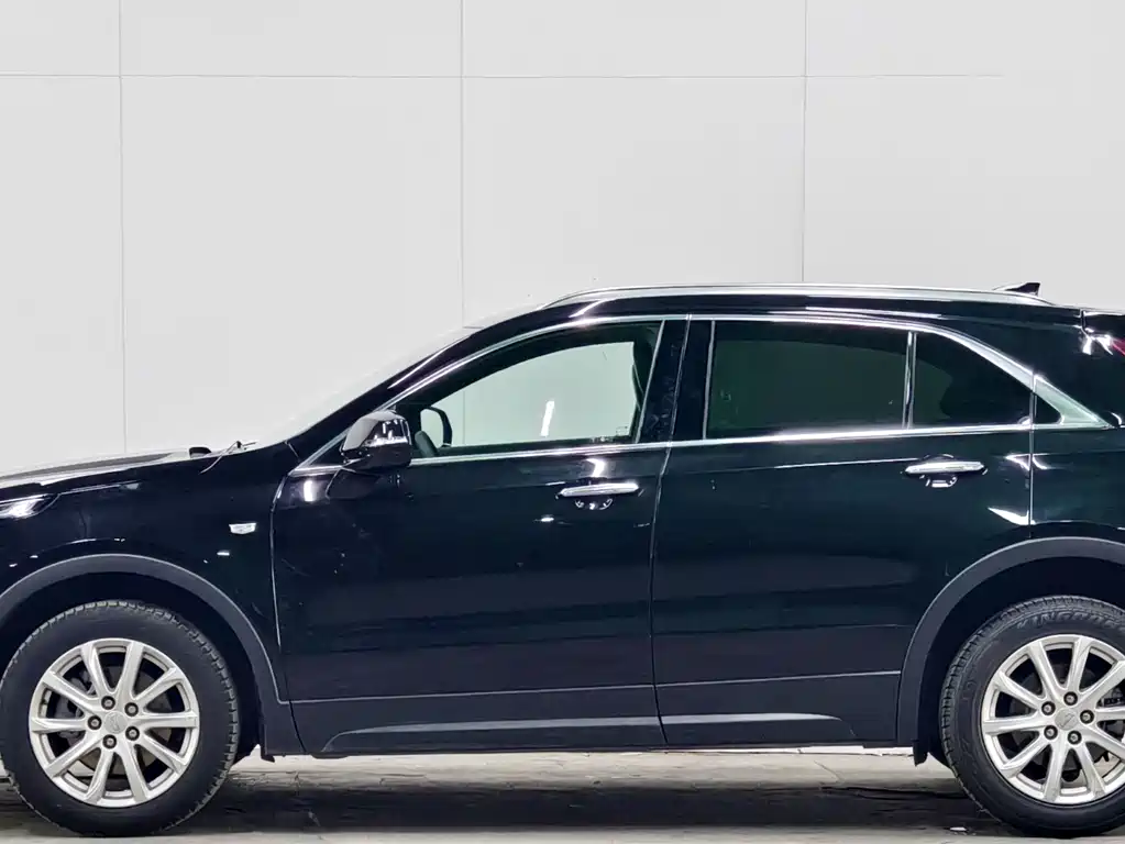 Cadillac XT4 28 T 2 WD Luxury