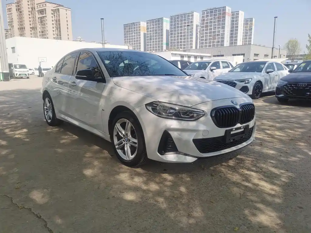 BMW 1 Series Facelift 120 i M Sport Night