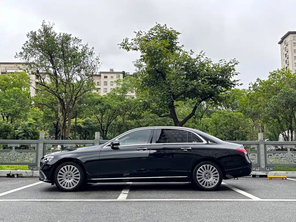 Mercedes-Benz E-Class Facelift E 300 L Fashion