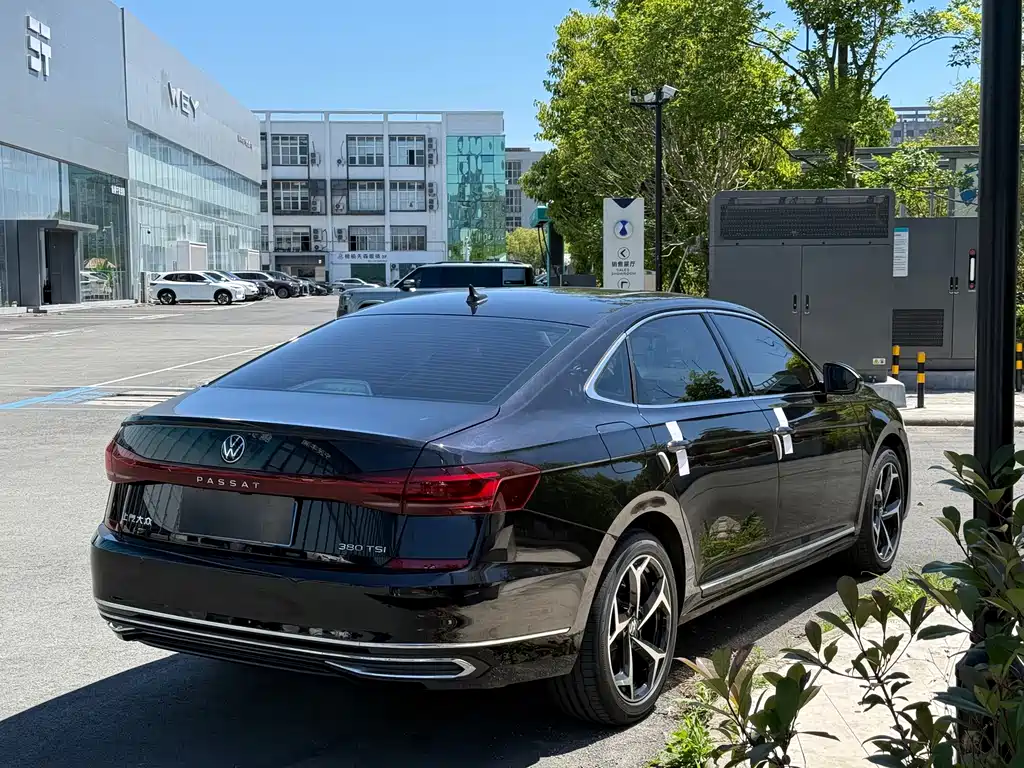 Passat 380 TSI Starry Sky Luxury