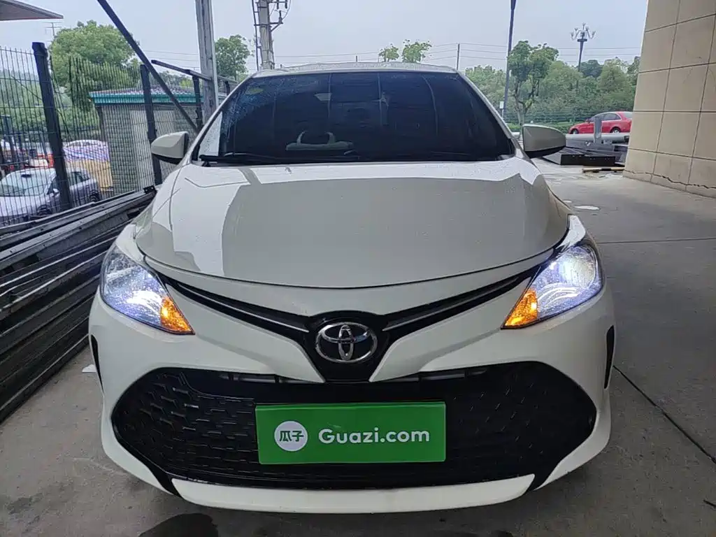 Vios FS 1.5 L CVT Sharp Speed