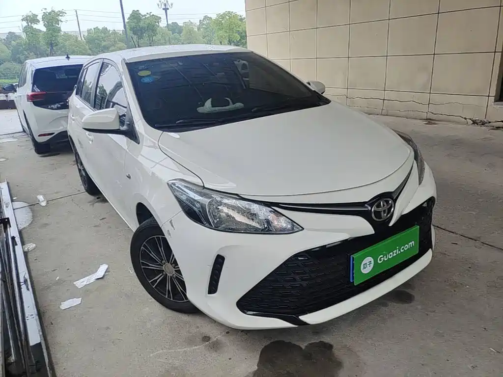 Vios FS 1.5 L CVT Sharp Speed