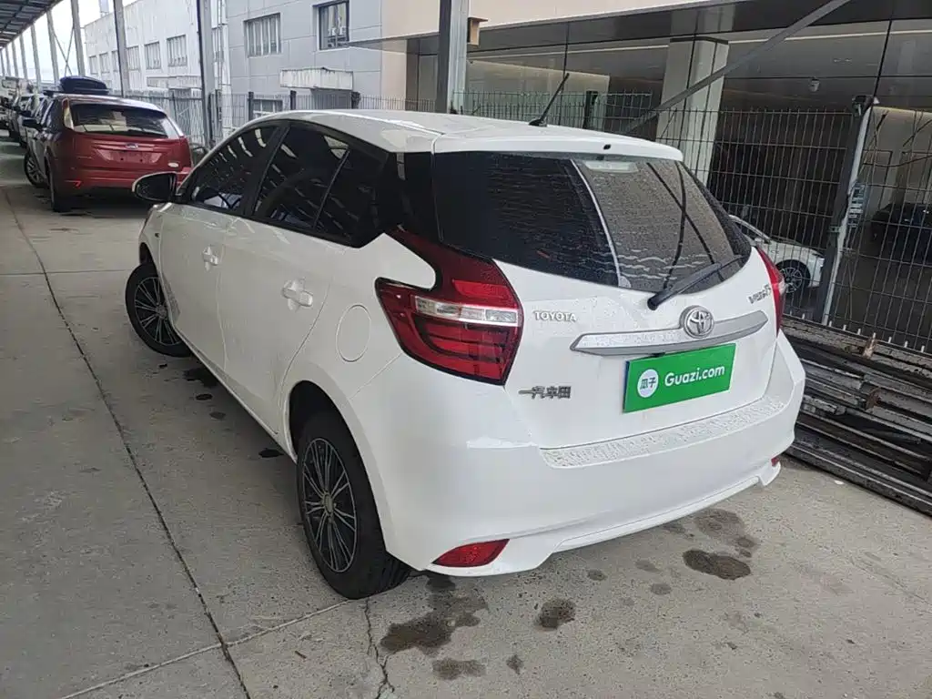 Vios FS 1.5 L CVT Sharp Speed