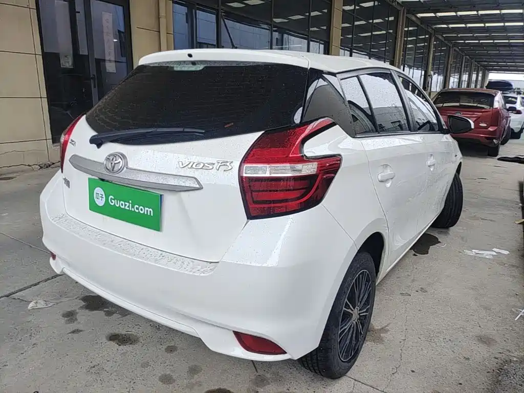 Vios FS 1.5 L CVT Sharp Speed