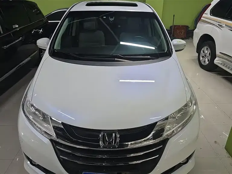 Honda Odyssey 2.4 L Luxury