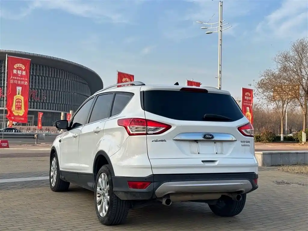 Kuga 1.6 L GTDi 2 WD Style