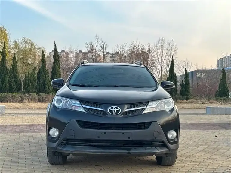 Toyota RAV4 2.0 L CVT 4 WD New Sharp